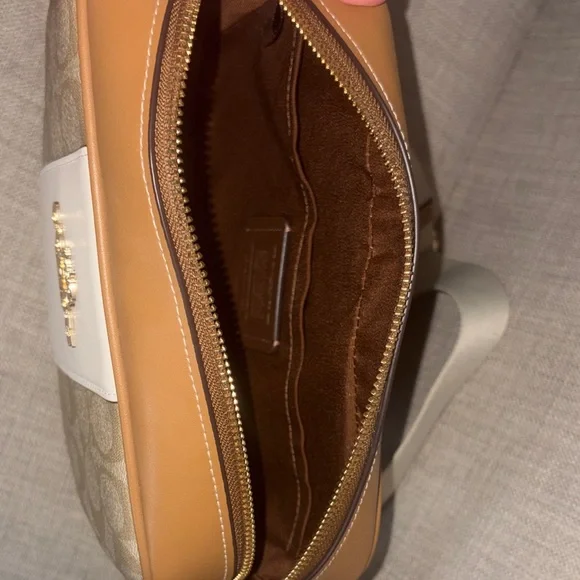 Coach Jamie Camera Bag Signature Canvas Stripe Beige White Like New + Dust Bag - Picture 8 of 9